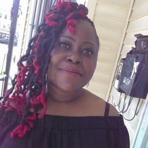 Meet your Posher, Jasmine